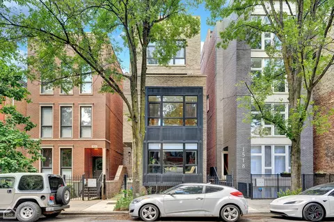 1522 W Thomas St #3, Chicago, IL 60642