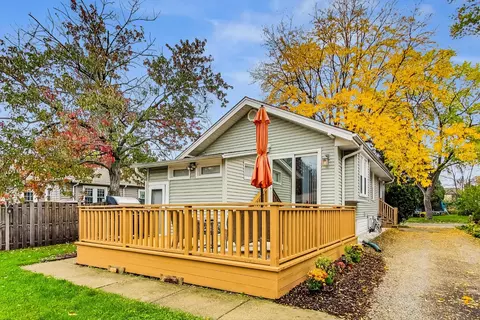 1562 E Algonquin Rd, Des Plaines, IL 60016 photo 40
