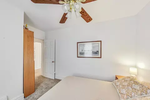 1562 E Algonquin Rd, Des Plaines, IL 60016 photo 22