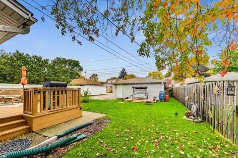 1562 E Algonquin Rd, Des Plaines, IL 60016 photo 41