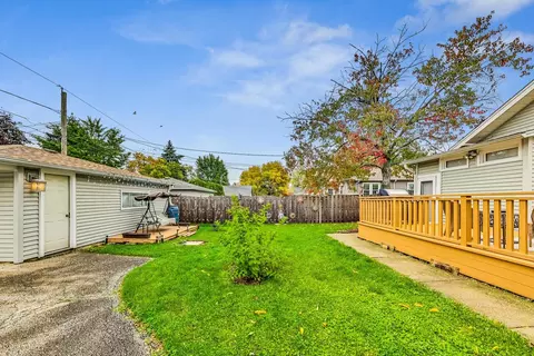 1562 E Algonquin Rd, Des Plaines, IL 60016 photo 42