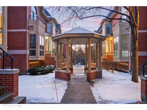 58 Legacy Ln, Wheeling, IL 60090 photo 24