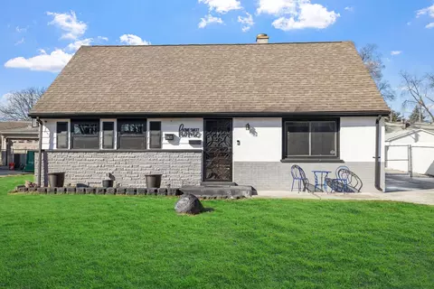 8408 Mulligan Ave, Burbank, IL 60459