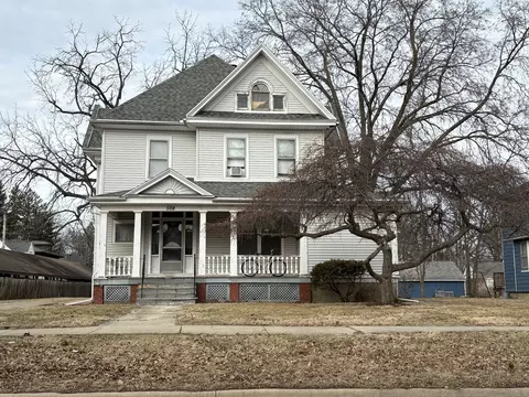 508 W Green St, Champaign, IL 61820