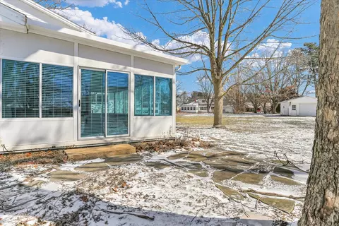 305 Pershing Ct E, Philo, IL 61864 photo 43
