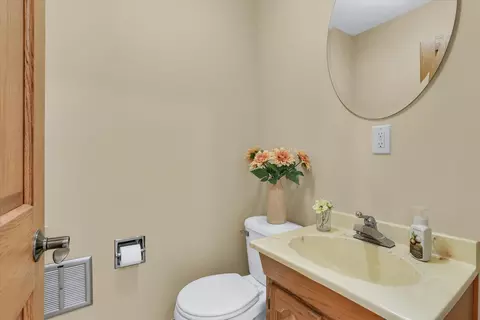 305 Pershing Ct E, Philo, IL 61864 photo 8