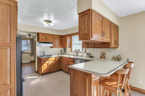 305 Pershing Ct E, Philo, IL 61864 photo 14