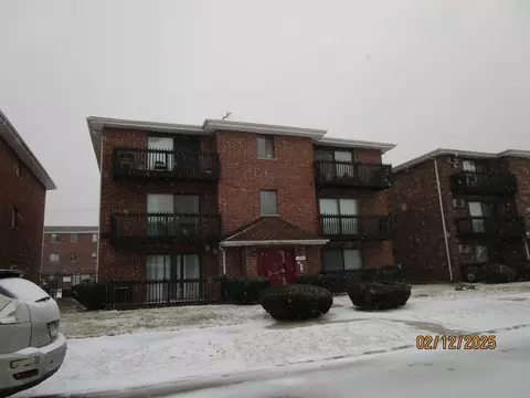 1613 Astor St #1613-1E, Calumet City, IL 60409