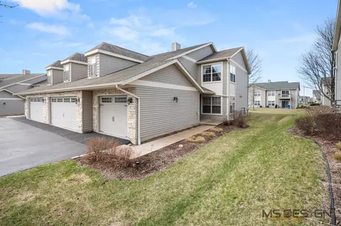 957 Arvle Cir #0, Sycamore, IL 60178