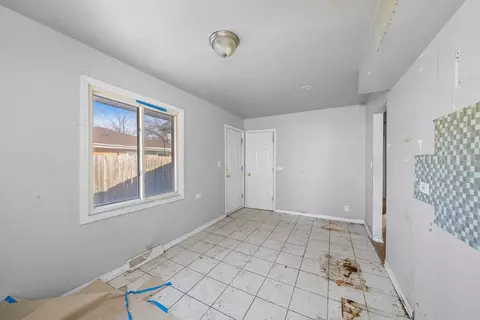 Entry Way - 16159 Wood St, Markham, IL 60428 photo 2 of 2