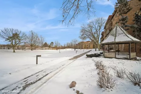 Other - 2000 Chestnut Ave #403, Glenview, IL 60025 photo 3 of 3