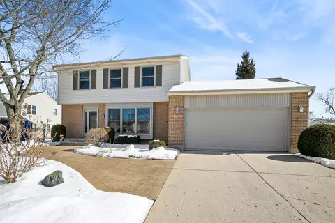 1411 Caren Ct, Buffalo Grove, IL 60089