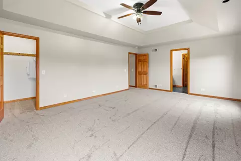 2502 Fox Bluff Ln, Spring Grove, IL 60081 photo 11
