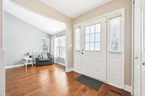 Entry Way - 2010 Pointe Blvd, Aurora, IL 60504 photo 1 of 3