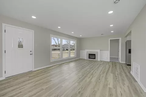 14316 Kenneth Ave, Midlothian, IL 60445 photo 8