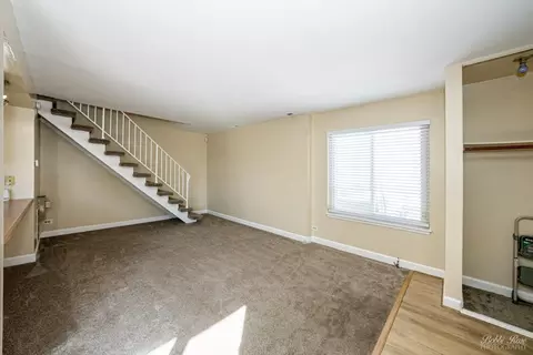 Living - 1545 Cornell Pl, Hoffman Estates, IL 60169 photo 2 of 4