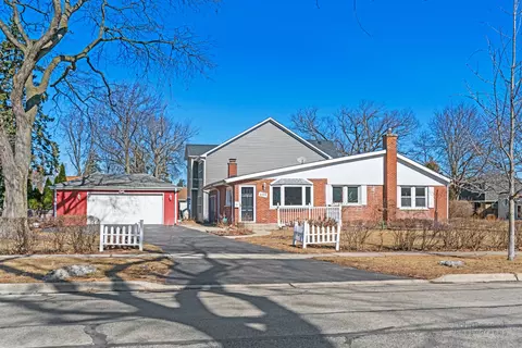 250 E Morningside Ave, Lombard, IL 60148