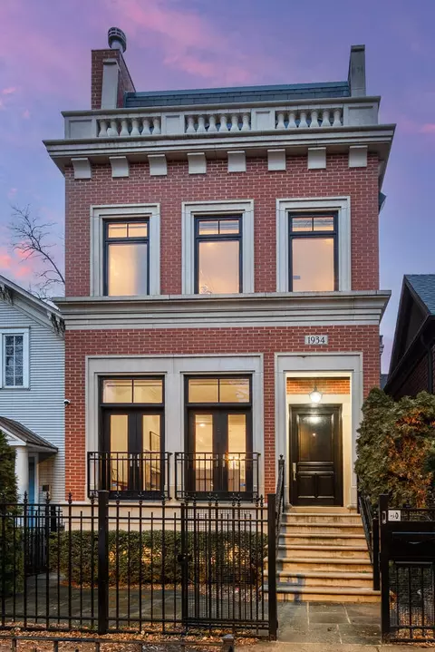 1934 N Dayton St, Chicago, IL 60614