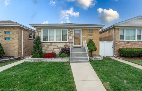 3606 N Neva Ave, Chicago, IL 60634