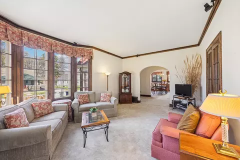 1119 Hill Ave, Elgin, IL 60120 photo 7