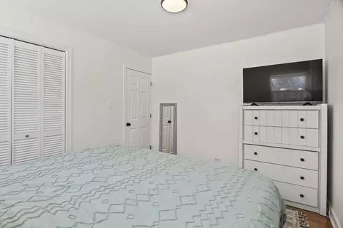 Bedroom - 2701 Flicker Ln, Rolling Meadows, IL 60008 photo 3 of 4