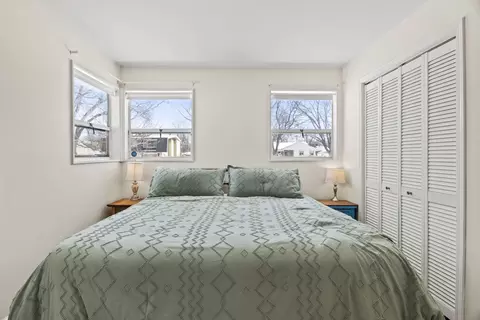 Bedroom - 2701 Flicker Ln, Rolling Meadows, IL 60008 photo 4 of 4