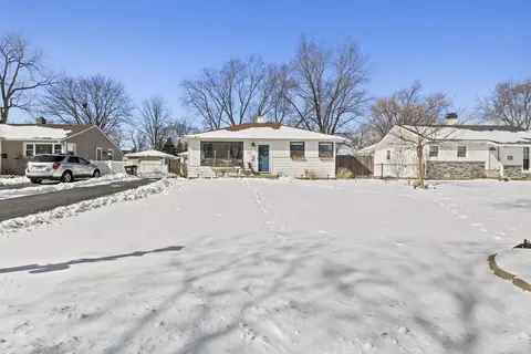 2701 Flicker Ln, Rolling Meadows, IL 60008
