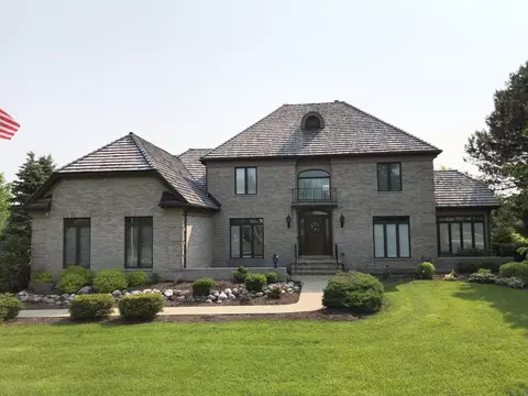 17779 W Pond Ridge Cir, Gurnee, IL 60031
