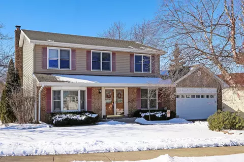 27 E Harbor Dr, Lake Zurich, IL 60047