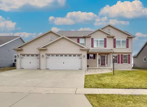 405 Potomac Ave, Savoy, IL 61874