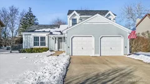 1074 Barlina Rd, Crystal Lake, IL 60014