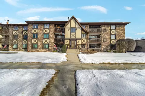 13751 Lamon Ave #106, Midlothian, IL 60445