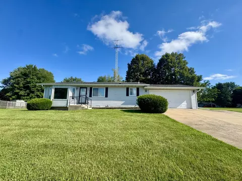 602 E Cherry Ave, Cherry, IL 61317
