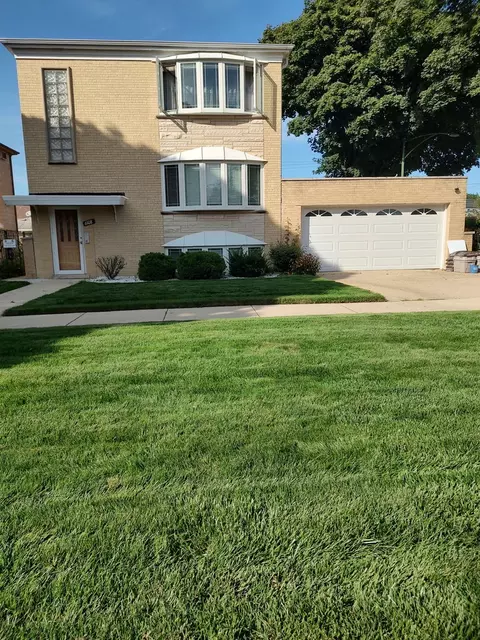 6108 W Higgins Ave, Chicago, IL 60630