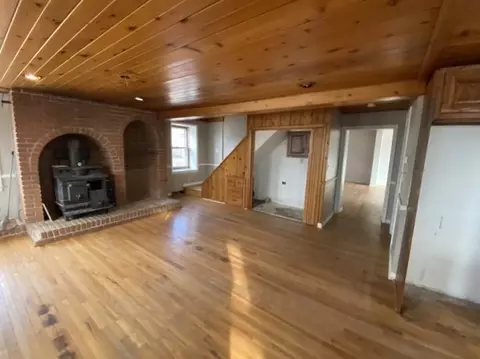 Living - 22204 River Rd, Marengo, IL 60152 photo 3 of 4