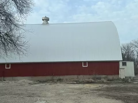 Exterior - 22204 River Rd, Marengo, IL 60152 photo 8 of 8