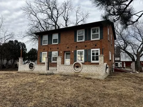22204 River Rd, Marengo, IL 60152