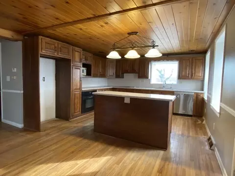 Kitchen - 22204 River Rd, Marengo, IL 60152 photo 2 of 4