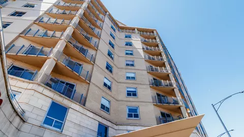 4350 N Broadway St #308, Chicago, IL 60613