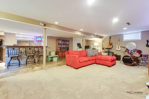 215 N Marion Ave, Bartlett, IL 60103 photo 16