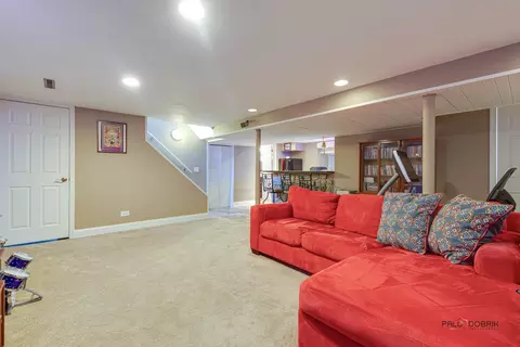 215 N Marion Ave, Bartlett, IL 60103 photo 18