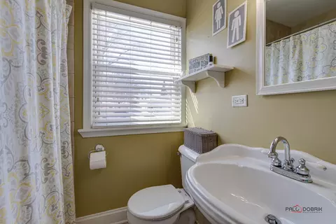 215 N Marion Ave, Bartlett, IL 60103 photo 13