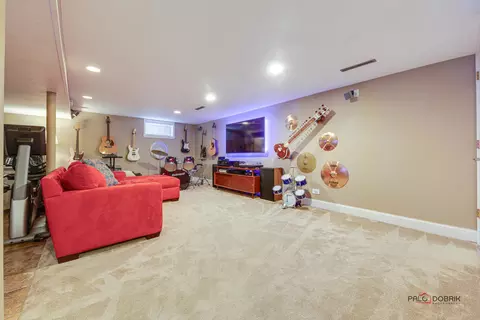 215 N Marion Ave, Bartlett, IL 60103 photo 19