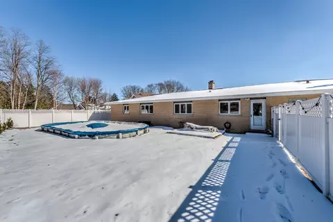 Exterior - 1640 Lowe Dr, Algonquin, IL 60102 photo 2 of 3