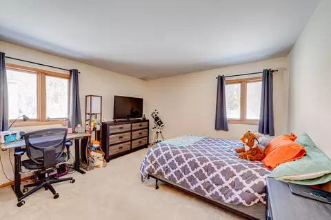 Bedroom - 1640 Lowe Dr, Algonquin, IL 60102 photo 2 of 4