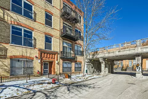 1740 N Maplewood Ave #418, Chicago, IL 60647