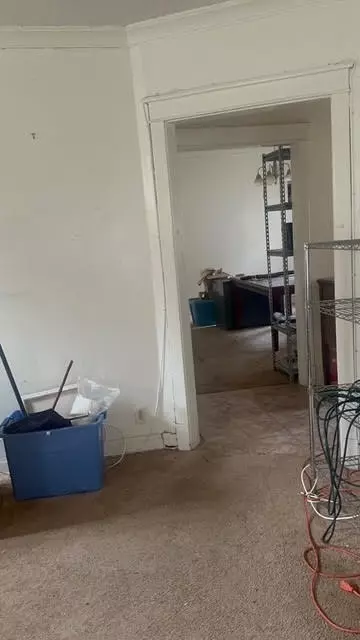 7630 S Constance Ave, Chicago, IL 60649 photo 4