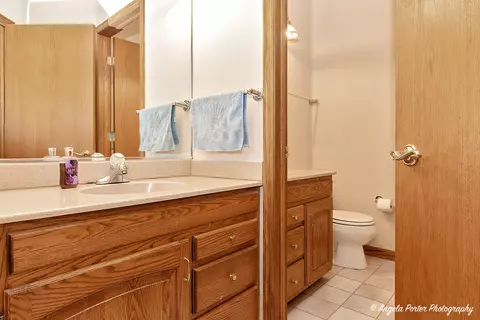 5008 Hickory Ln, Mchenry, IL 60051 photo 25