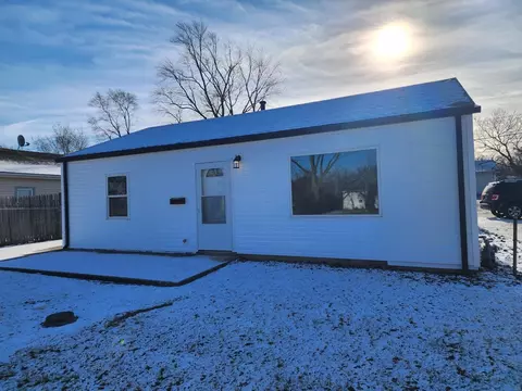 200 Louis Rd, Joliet, IL 60433