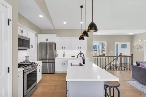 Kitchen - 10 Kickapoo Dr, Monticello, IL 61856 photo 3 of 5